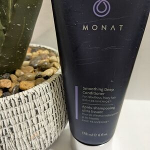 MONAT Smoothing Deep Conditioner - Black